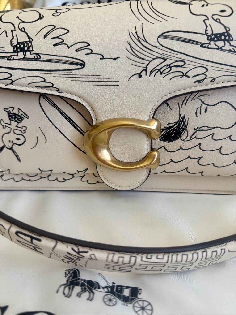 NWT Coach X Peanuts Tabby 26 Shoulder Bag With Snoopy Print HTF-Sold Out - Picture 4 of 16